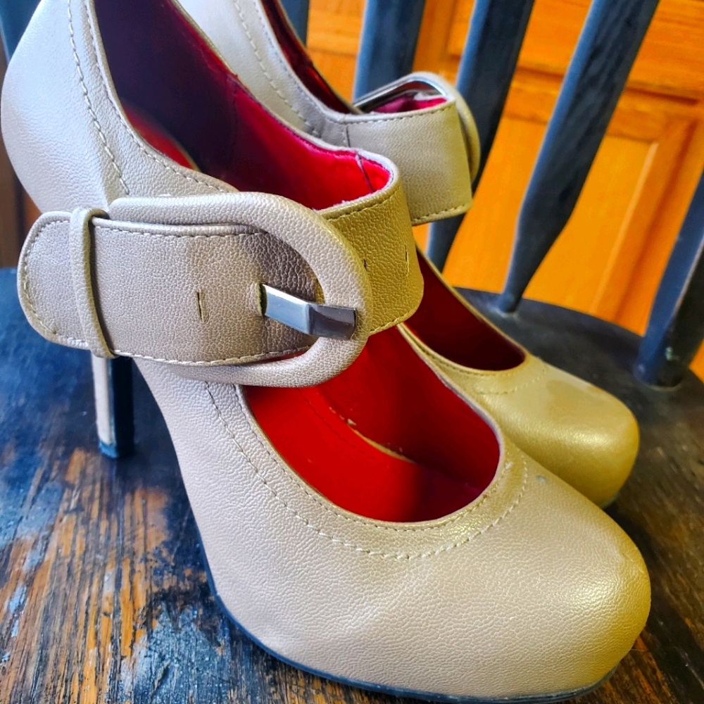 Tan Madeline Heels 4"